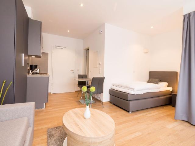 City: Amazing and quiet serviced Superior Single, Hannover Amsterdam Apartments for Rent