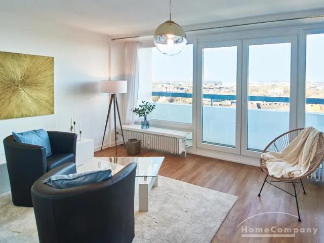 City apartment with a great view in the Doormantower in Hamburg Eimsbüttel walking distance to Schanzenvierel