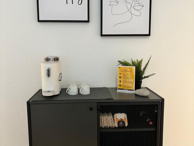 City Apartment Balkony, Coffeebar, King Bed, Leipzig Amsterdam Apartments for Rent