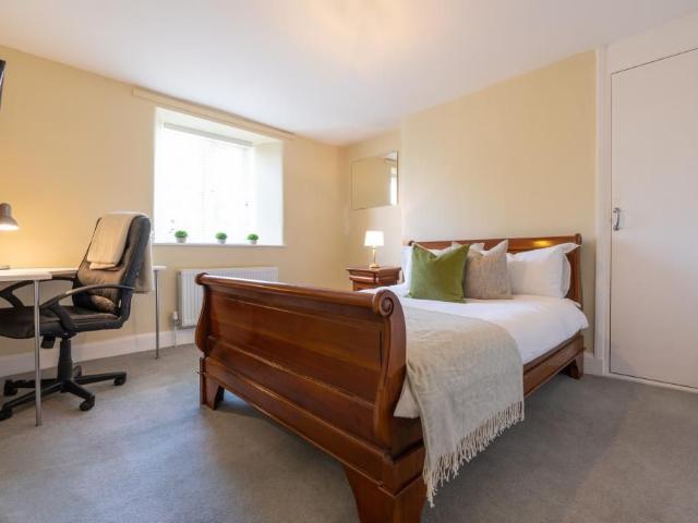 City Bank Road, Cirencester GL7, 4 bed shared accommodation to rent, £741 pppm | PrimeLocation