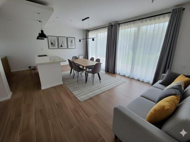City Bell Excelente Duplex en venta 20 Pellegrini y Güemes 2/3 dormitorios