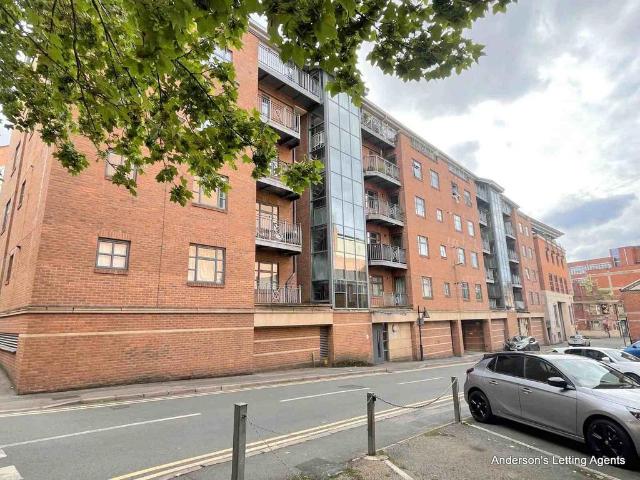 City Centre The Needleworks 2 bed flat to rent £1,200 pcm £277 pw