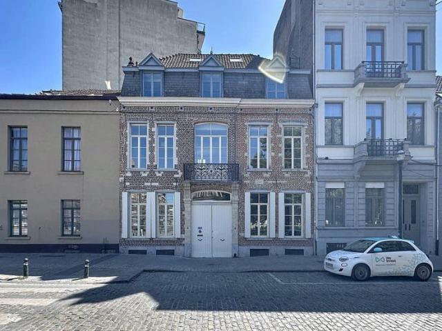 City Centre Sainte Catherine Exceptional Townhouse
