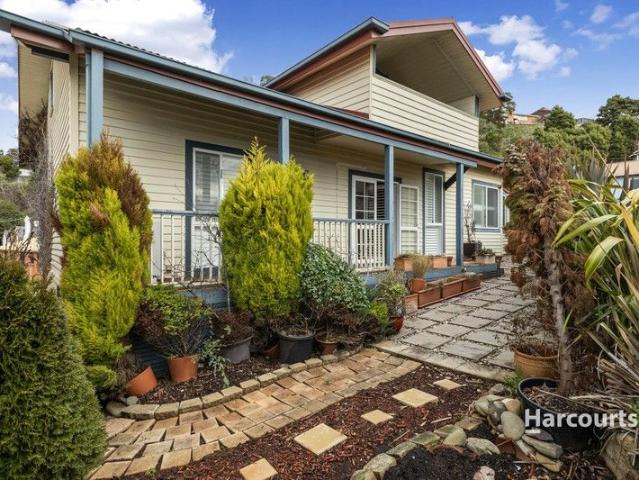 Stylish, Updated & Perfectly Positioned