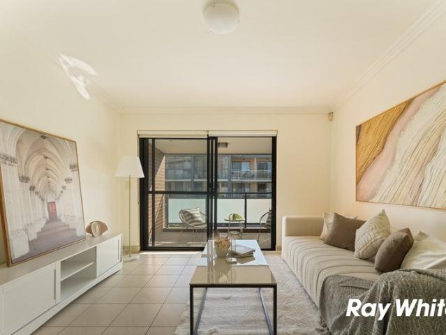 City Fringe Living Freshly Updated & Unbeatable Location