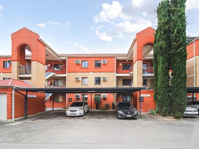 City Fringe Living Overlooking Adelaide's Beautiful South Parklands