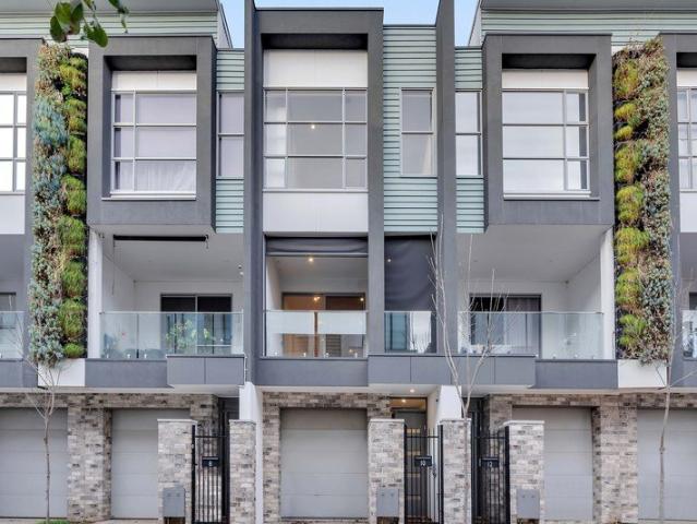 City Fringe Living with Modern Comforts & Convenience