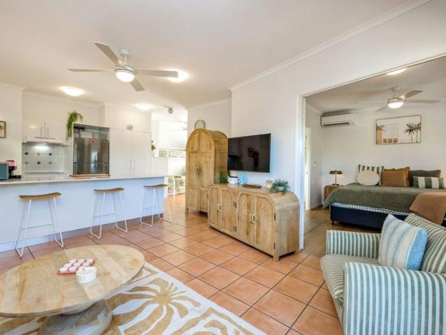 City Fringe Living with Stunning Views fully furnished!
