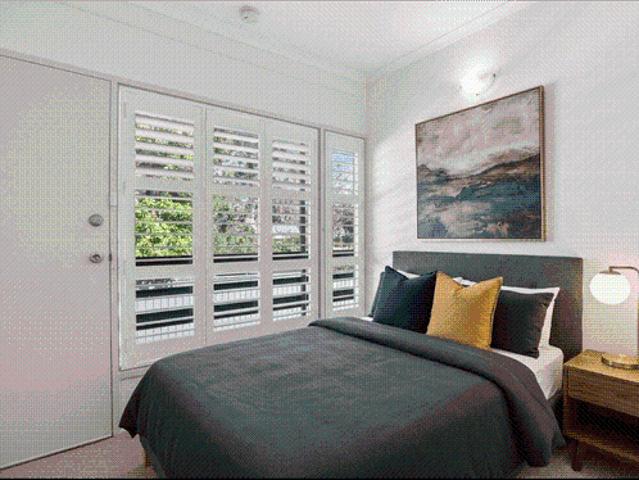 City Fringe Studio with Two Car Parks! Freshly renovated. Electricity incl