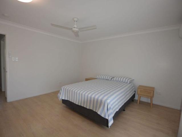 City Fringe Stylish Spacious Furnished Townhouse