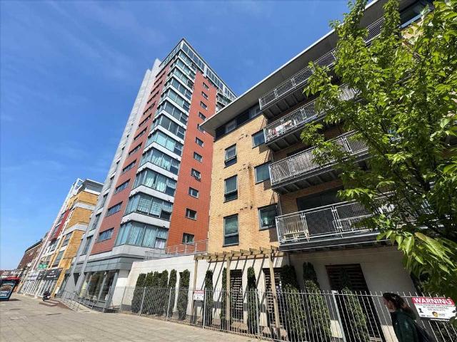 City Gate House, ILFORD 2 bed apartment to rent £1,850 pcm £427 pw