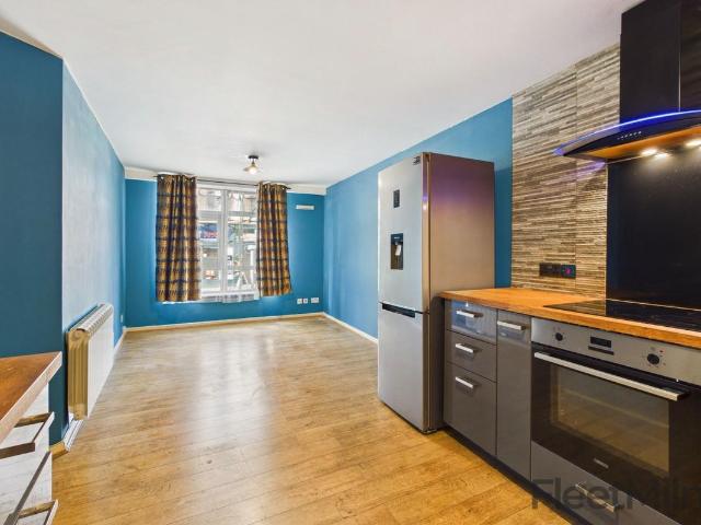 City Heights, 85 Old Snow Hill, Birmingham B4, 2 bed flat to rent, £1,100 pcm | PrimeLocation