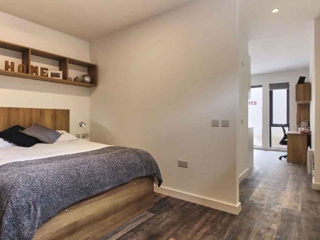 City Heights, Cardiff Has an Apartment