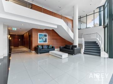 CITY LIFESTYLE ! FULLY FURNISHED 3 x 2 with views!