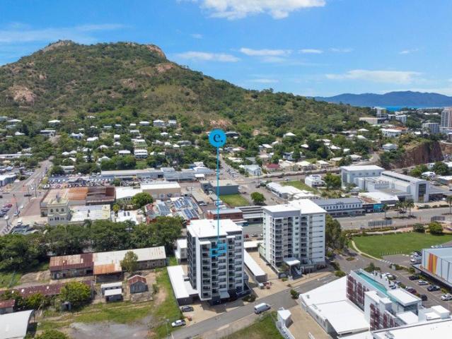City Living with Views, Convenience & Flexibility