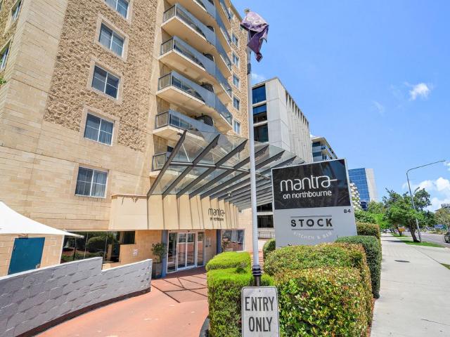 City Living Fully Furnished 2 bedroom Apartment