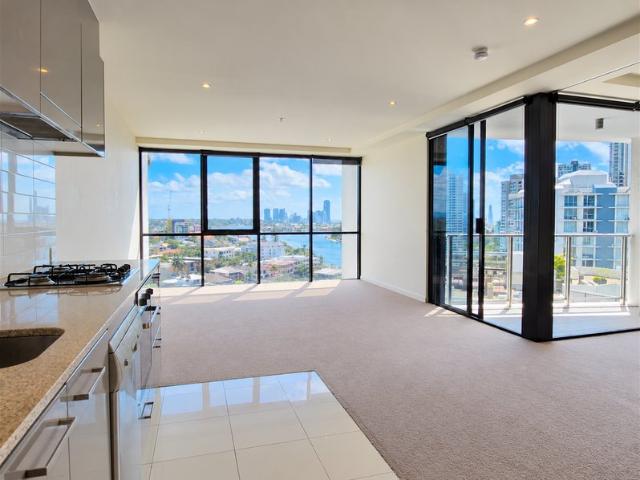 City living, Peaceful retreat!