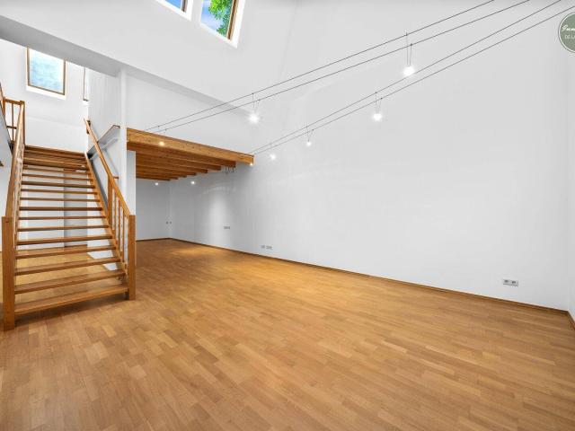 City Loft | 5 Zimmer Wohnung mit 187m² | Maisonette in Innenhoflage