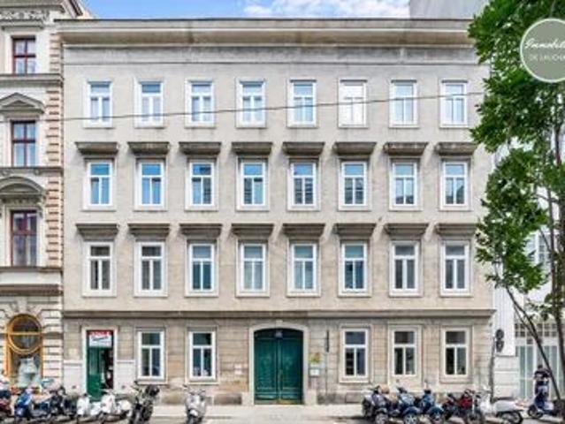 City Loft | 5 Zimmer Wohnung mit 187m² | Maisonette in Innenhoflage
