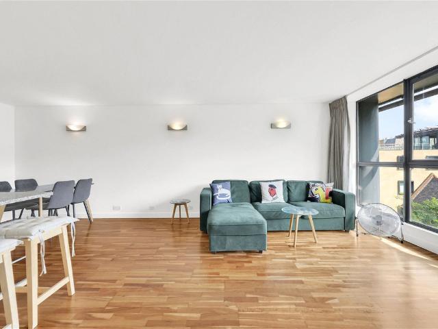 City Pavilion EC1M, 2 bed flat to rent, £3,600 pcm | PrimeLocation