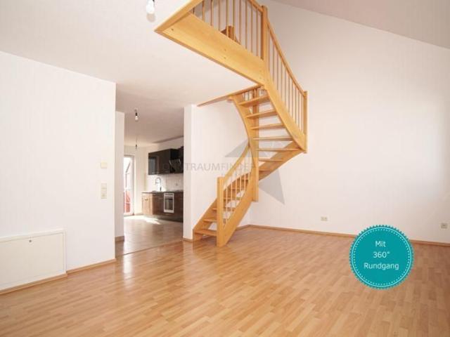 ! City Penthouse mit Einbauküche, schönem Tageslichtbad, 2 Balkonen und Aufzug !