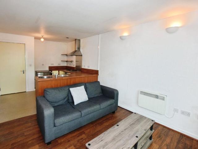 City Point, 156 Chapel Street, City Centre, Salford M3, 1 bed flat to rent, £1,050 pcm | PrimeLocation