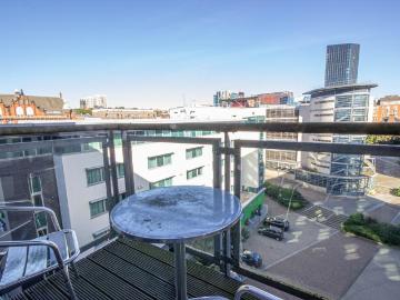 City Quadrant, Newcastle Upon Tyne 2 bed apartment to rent £1,280 pcm £295 pw