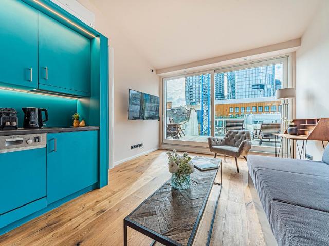 City Residence: Tolle Penthouse Wohnung mit Skylineblick und Dachterrasse