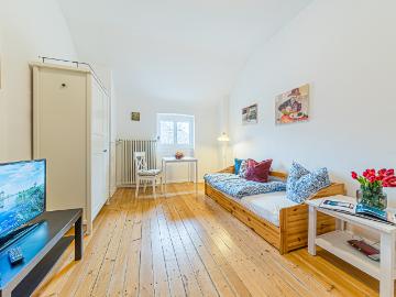 City Residence: Westend: Nice 1 room apartment on the 4th floor – euhabitat