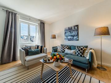 City Residence: Beautiful 2 room apartment in a central west end location – euhabitat