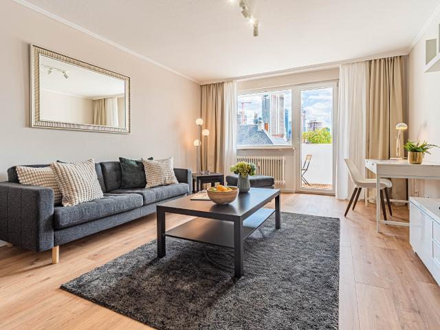 City Residence: Best Westend: Modern apartment with 2 bedrooms and balcony – euhabitat