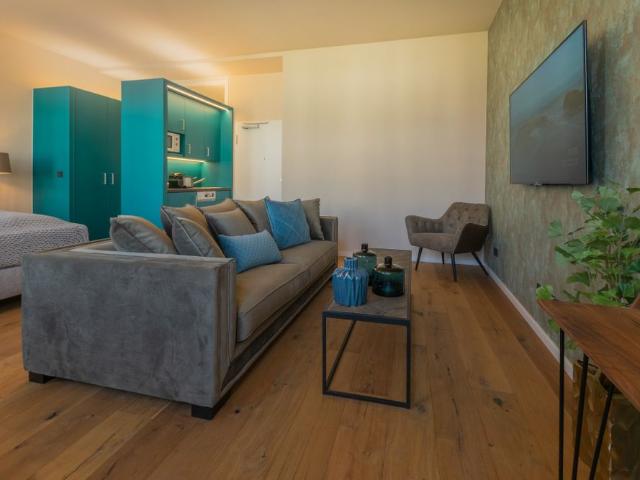 City Residence: Downtown Frankfurt: Schickes Apartment im Boutique Hotel Stil
