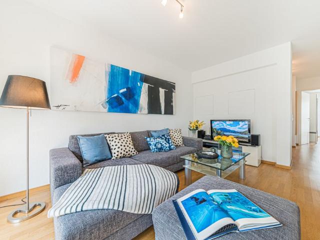 City Residence: Elegante 2 Zimmer Wohnung mit Balkon