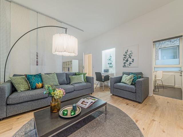 City Residence: Erstbezug nach Renovierung: Modernes City Apartment an der Berger Straße