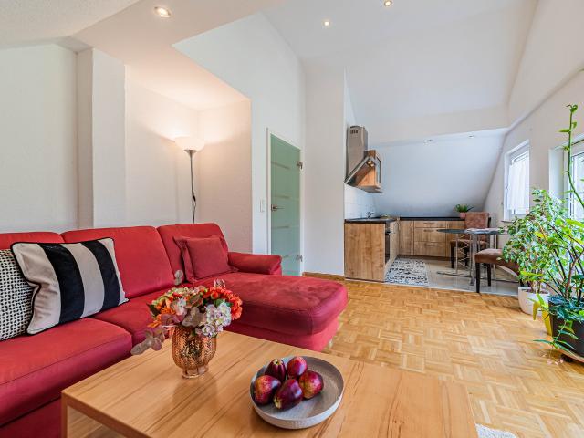 City Residence: Furnished 3 room apartment in Frankfurt Rödelheim – euhabitat