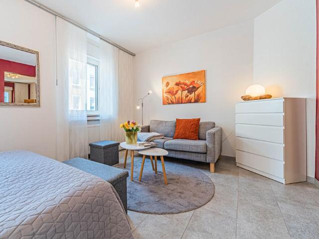 City Residence: Großzügiges Apartment an der oberen Bergerstraße