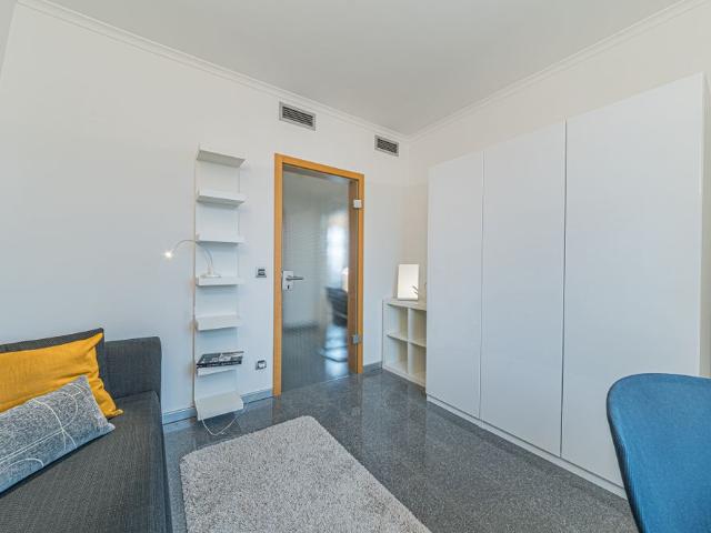 City Residence: Hochwertige, moderne 5 Zimmer Wohnung 3 Schlafzimmern und 2 Bädern