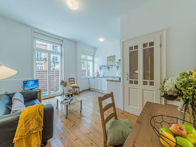 City Residence: Hübsche, kleine 2 Zi Wohnung mit in ruhiger Lage von F Bockenheim