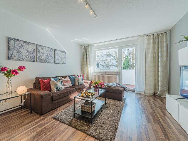City Residence: Modern 3 room apartment – euhabitat