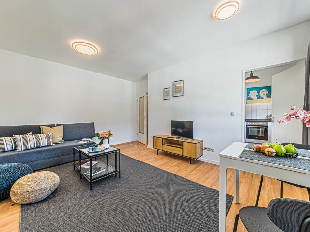 City Residence: Modern and newly furnished 2 room apartment near the Europaviertel – euhabitat