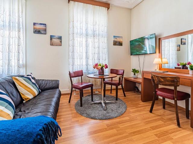 City Residence: Modern eingerichtete 1 Zimmer Wohnung in zentraler City Lage