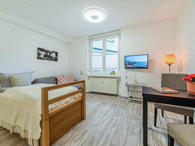 City Residence: Modern furnished, refurbished apartment located in Nordend – euhabitat