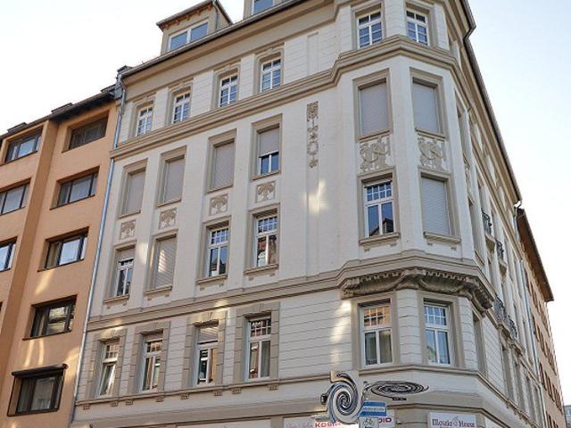 City Residence: Modern möblierte 2 Zi. Wohnung in zentraler Citylage