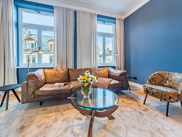 City Residence: Modern, newly renovated apartment with 2 bedrooms and 2 bathrooms in a beautiful location – euhabitat