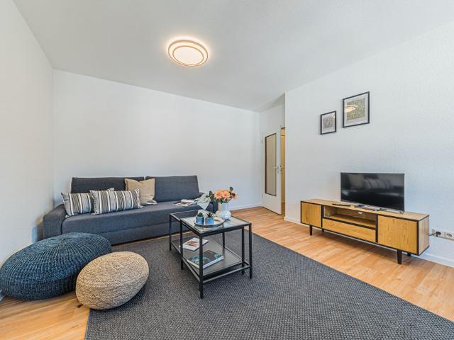 City Residence: Modern und neu möblierte 2 Zi. Wohnung nahe Europaviertel