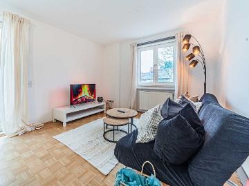 City Residence: Moderne 2 Zimmer Wohnung mit Balkon in Bad Homburg