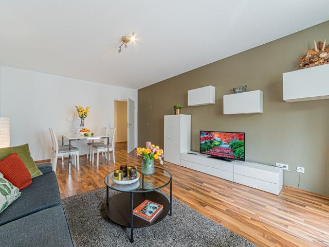 City Residence: Moderne 3 Zimmer Wohnung mit Balkon und 2 Schlafzimmern
