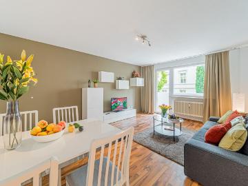 City Residence: Moderne 3 Zimmer Wohnung mit Balkon und 2 Schlafzimmern