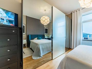 City Residence: Moderne 3 Zimmer Wohnung mit 2 Schlafzimmern