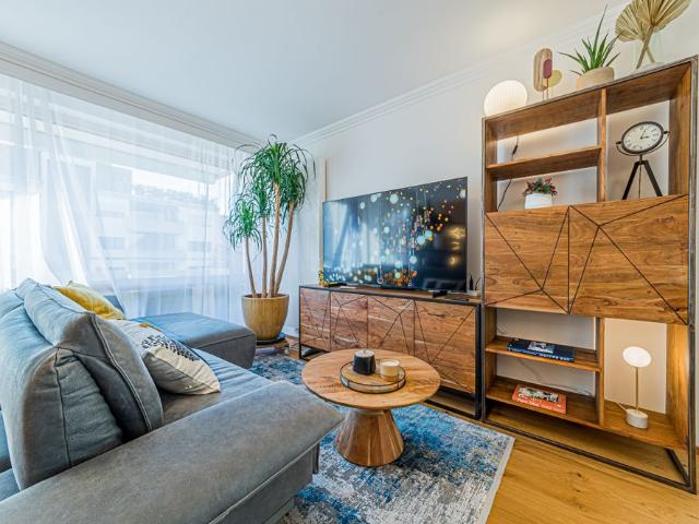 City Residence: Neuwertige 3 Zimmer Wohnung mit großzügigem Wohn Essbereich